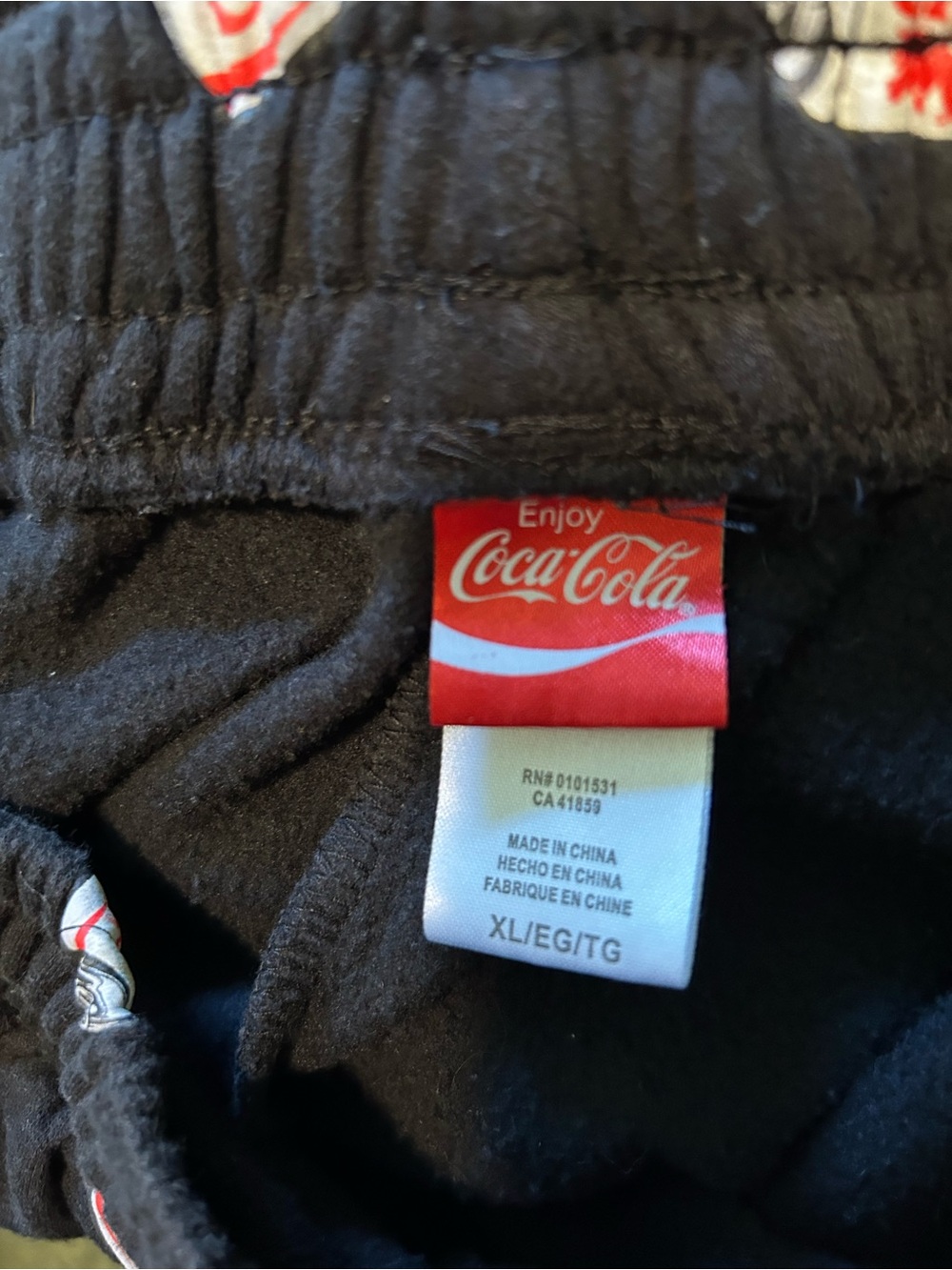 NWOT Coca-Cola Diet Coke Fleece Shorts Black Loungewear Sleepwear Ladies Size L - Picture 3 of 5